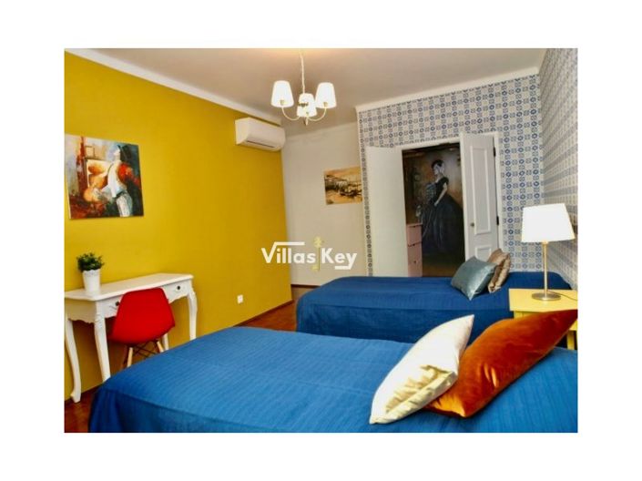 Image No.54-5 Bed Apartment for sale