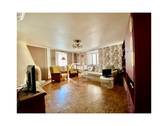 Image No.6-5 Bed Apartment for sale