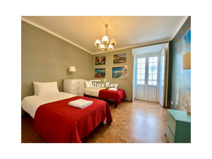 Image No.8-5 Bed Apartment for sale