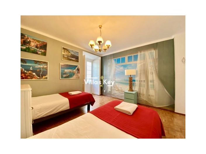 Image No.9-5 Bed Apartment for sale