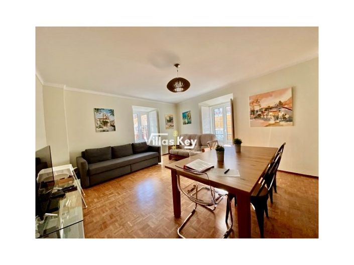 Image No.12-5 Bed Apartment for sale