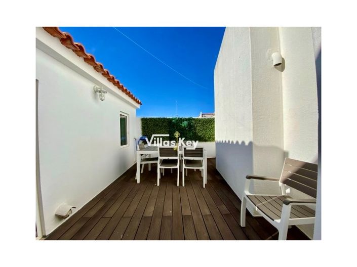 Image No.17-5 Bed Apartment for sale