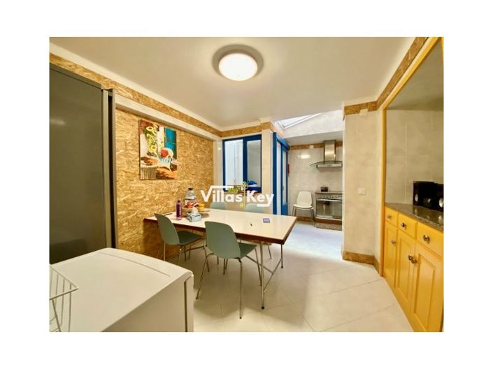 Image No.2-5 Bed Apartment for sale