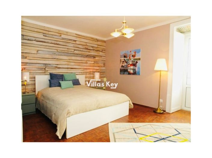 Image No.49-5 Bed Apartment for sale