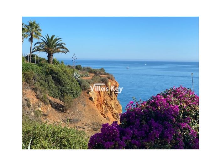 Image No.60-5 Bed Apartment for sale