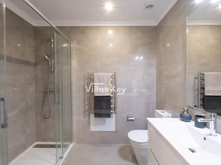 Image No.24-2 Bed Apartment for sale