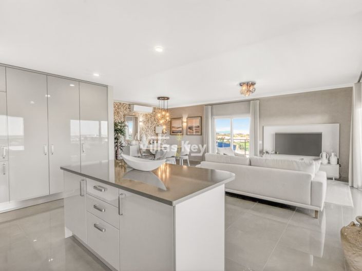 Image No.29-2 Bed Apartment for sale