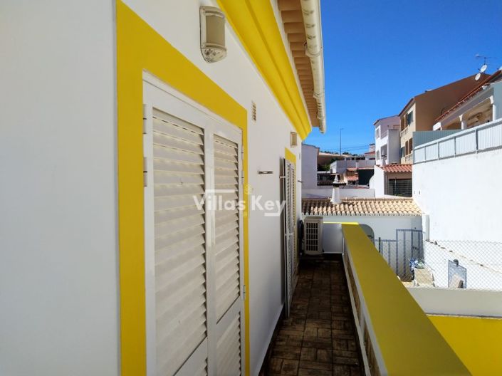 Image No.19-4 Bed House for sale