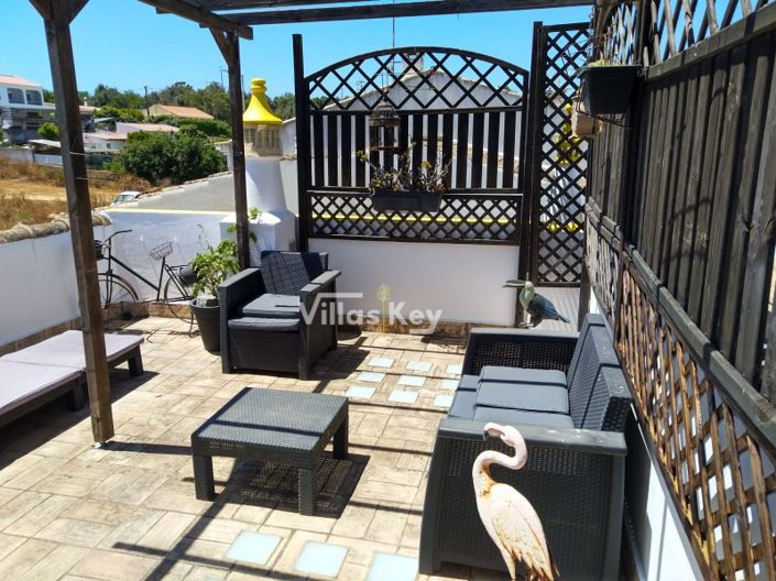 Image No.21-4 Bed House for sale