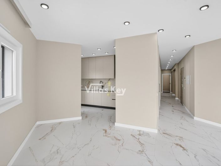 Image No.3-3 Bed Apartment for sale