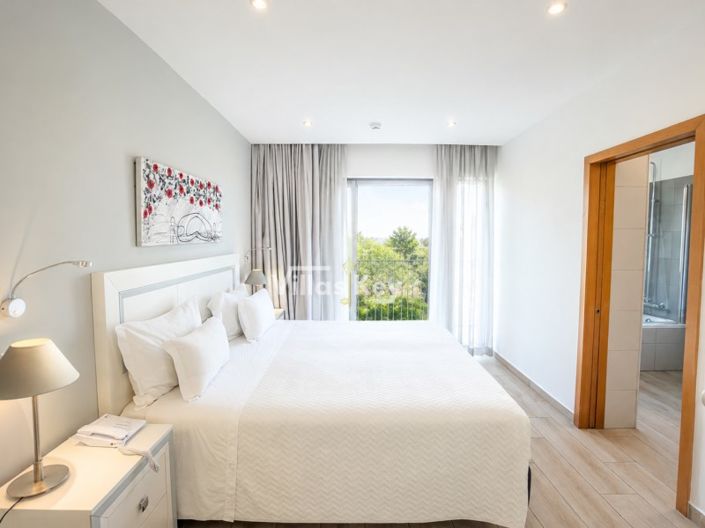 Image No.11-25 Bed Hotel for sale