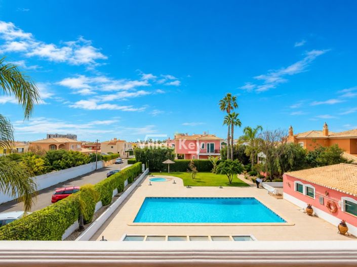 Image No.14-25 Bed Hotel for sale