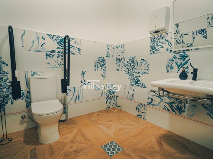 Image No.21-Restaurant for sale