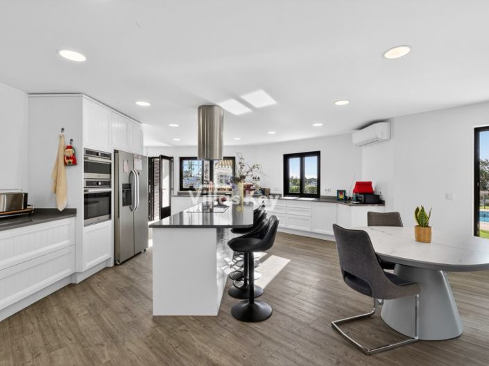 Image No.14-7 Bed House for sale