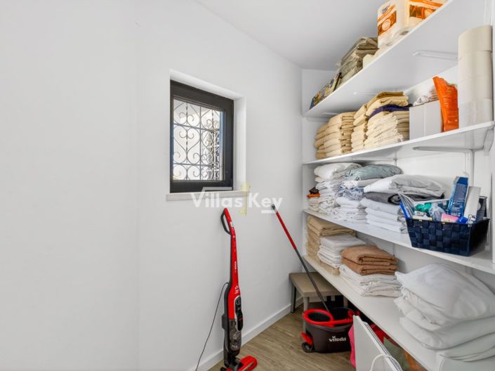 Image No.45-7 Bed House for sale