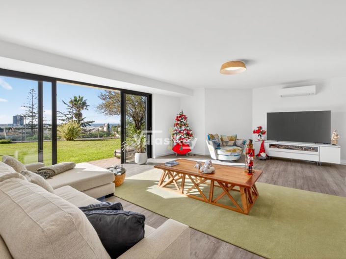 Image No.5-7 Bed House for sale