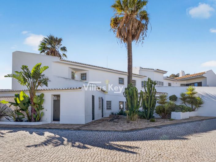 Image No.53-7 Bed House for sale