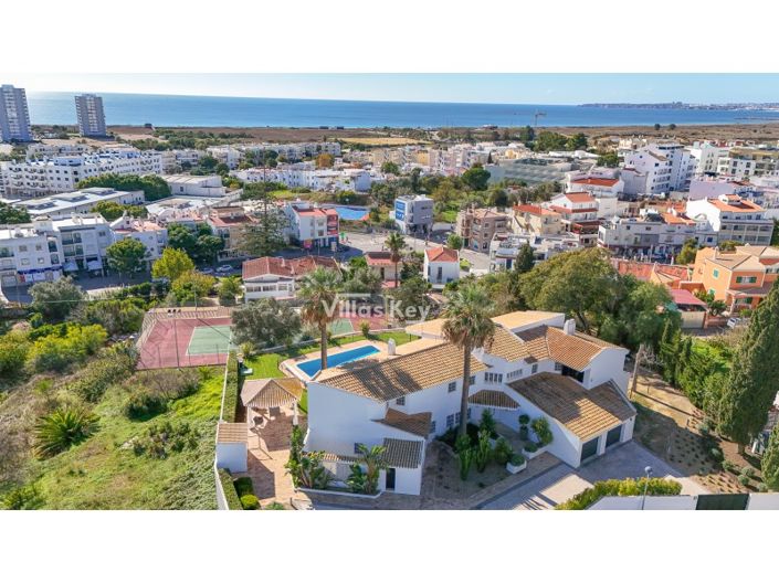 Image No.55-7 Bed House for sale