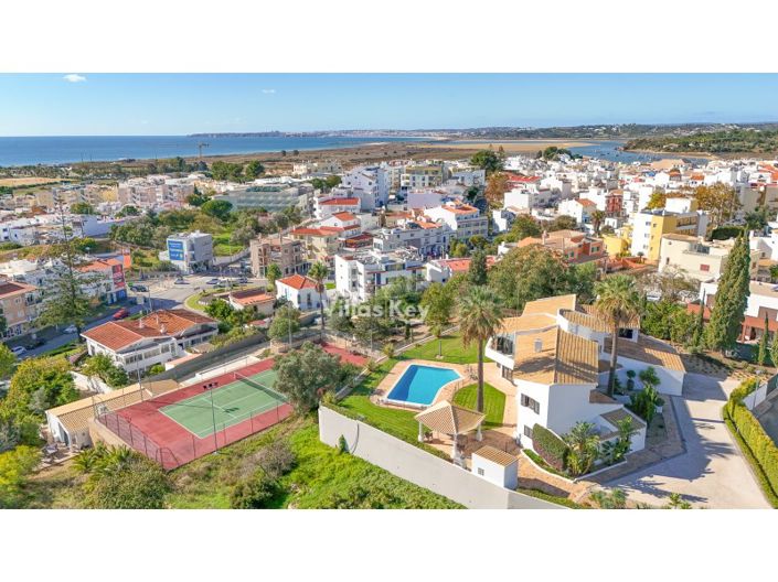 Image No.56-7 Bed House for sale