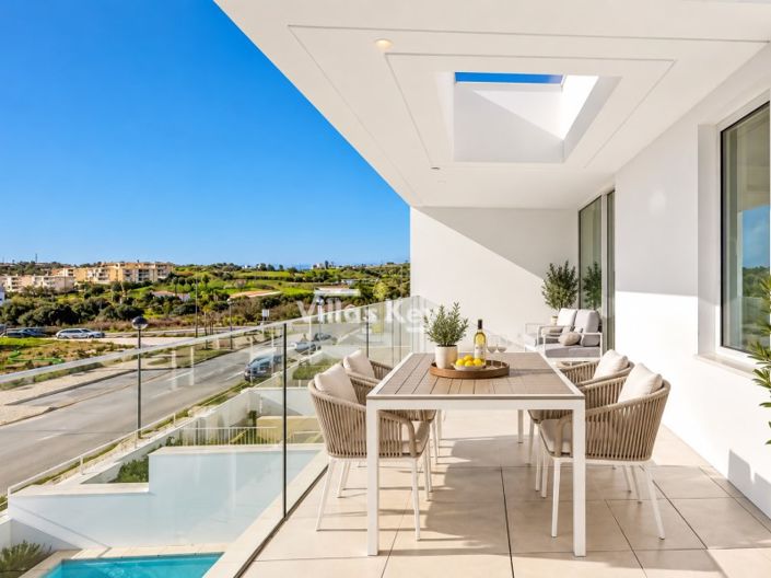 Image No.2-3 Bed House for sale