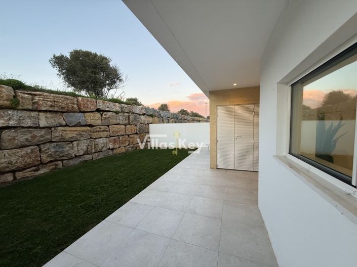 Image No.23-3 Bed House for sale