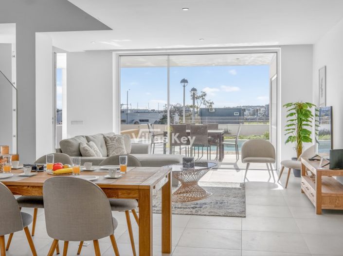 Image No.14-3 Bed House for sale