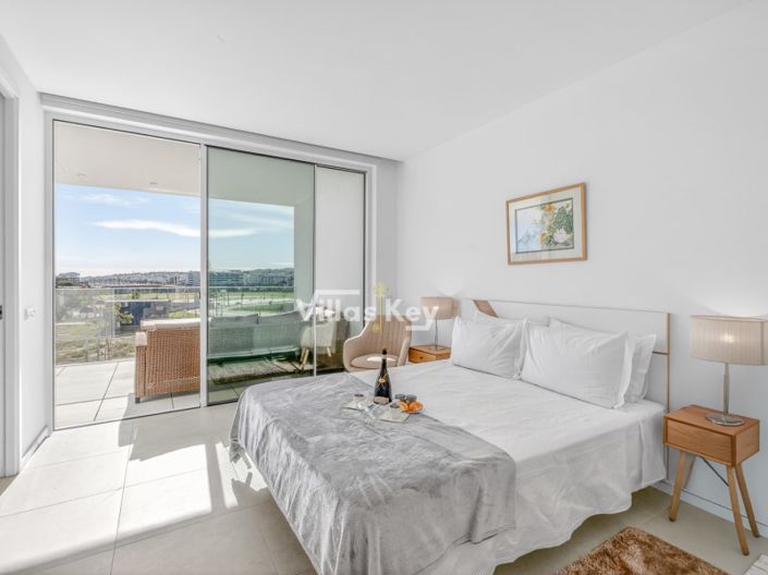 Image No.16-3 Bed House for sale