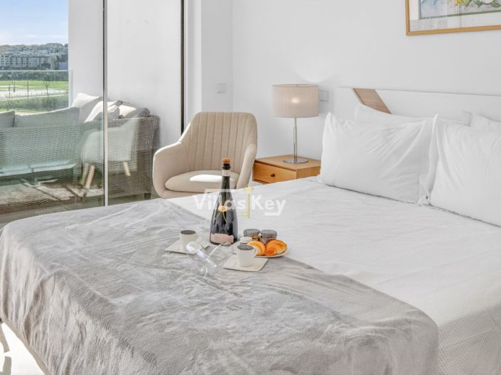 Image No.17-3 Bed House for sale