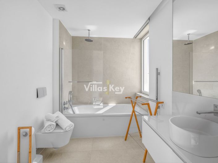 Image No.22-3 Bed House for sale