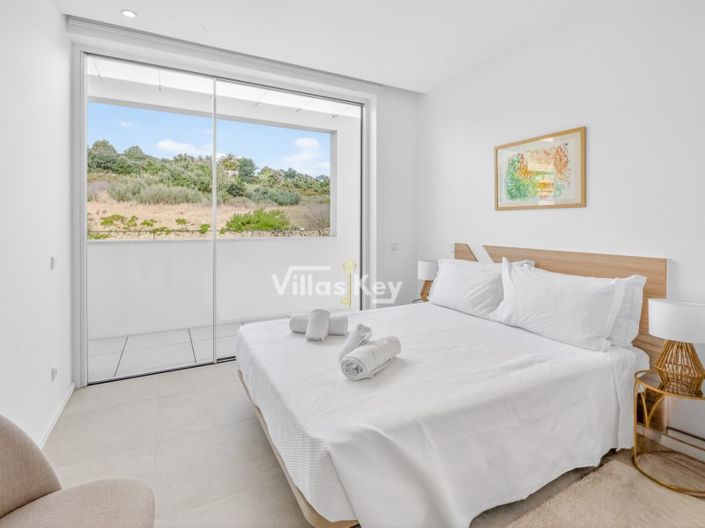 Image No.27-3 Bed House for sale