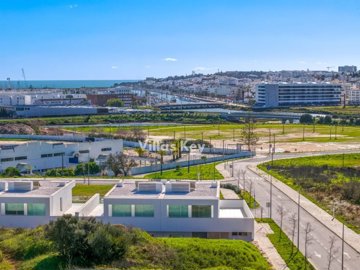 id996fc001-0000-0500-0000-000018728a55