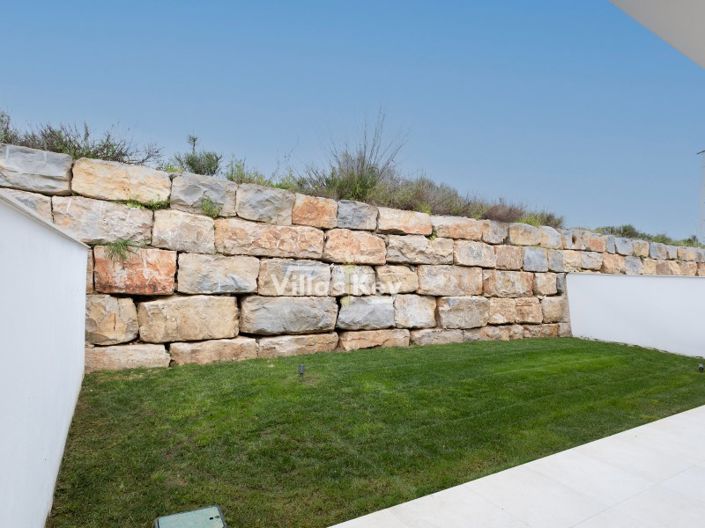 Image No.41-3 Bed House for sale