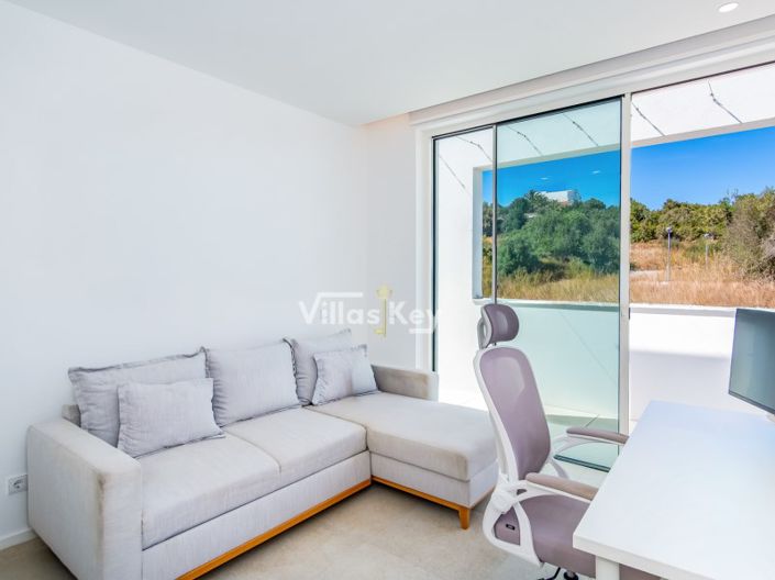 Image No.23-3 Bed House for sale