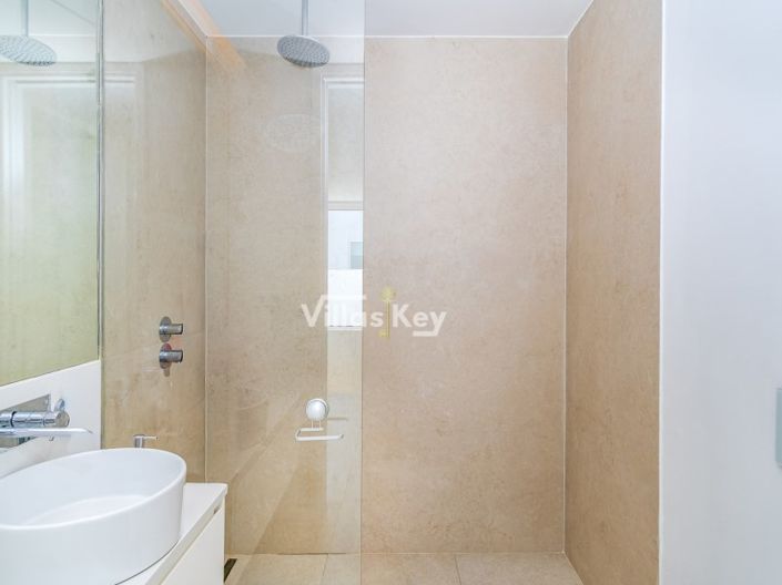 Image No.25-3 Bed House for sale