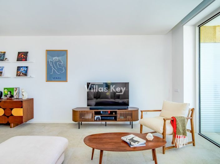 Image No.7-3 Bed House for sale