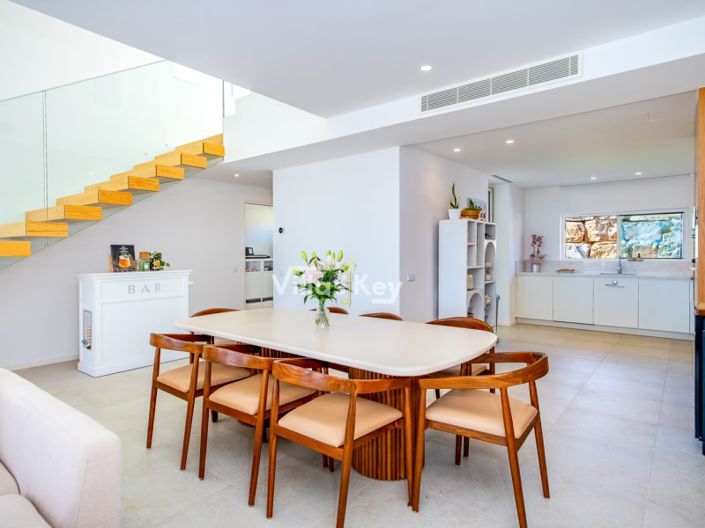 Image No.9-3 Bed House for sale