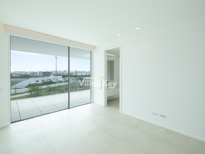 Image No.26-3 Bed House for sale