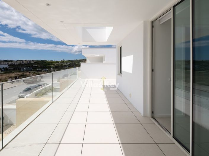 Image No.30-3 Bed House for sale