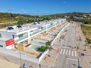 idb76fc001-0000-0500-0000-000018728c43