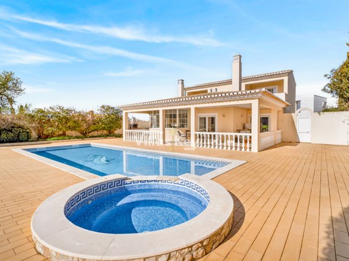 Image No.23-Maison de 4 chambres à vendre à Lagos