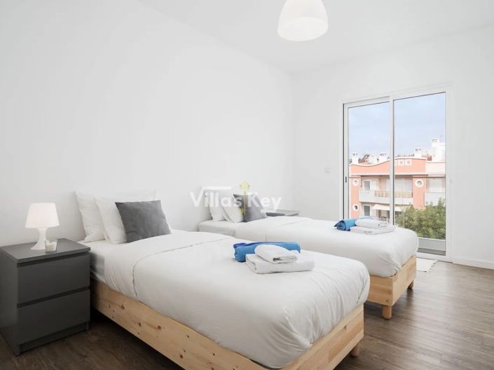 Image No.10-2 Bed Apartment for sale