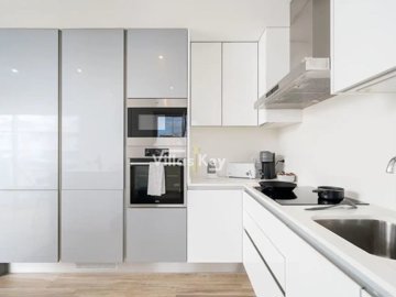 id6877c101-0000-0500-0000-0000188e8c81