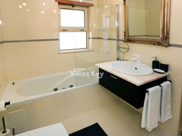 Image No.14-Appartement de 2 chambres à vendre à Lagos