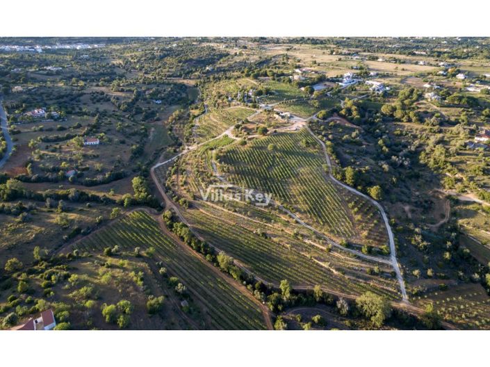 Image No.2-19 Bed Farmhouse for sale