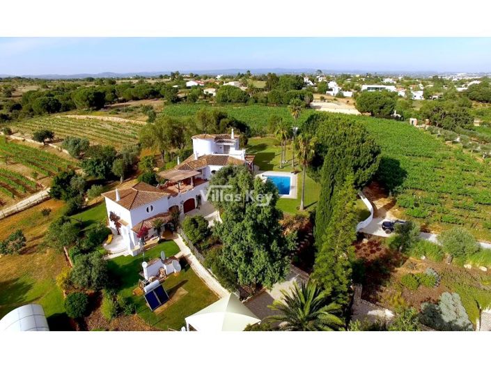 Image No.4-19 Bed Farmhouse for sale