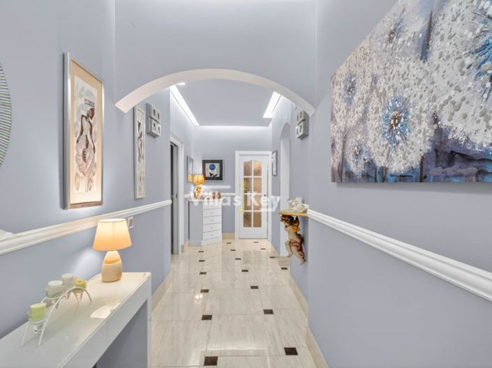 Image No.12-2 Bed Apartment for sale