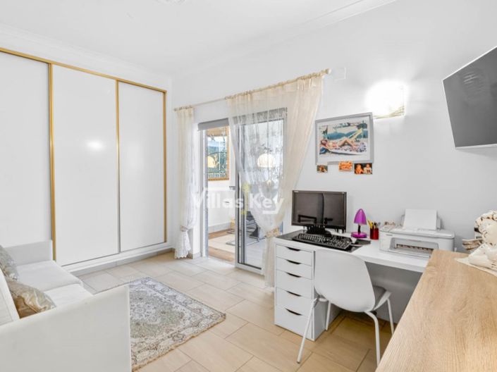 Image No.15-2 Bed Apartment for sale