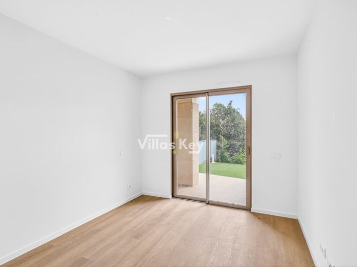 Image No.10-2 Bed Apartment for sale