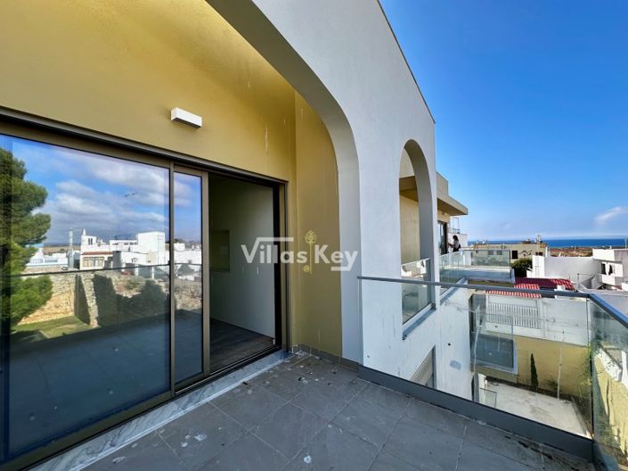 Image No.15-2 Bed Apartment for sale