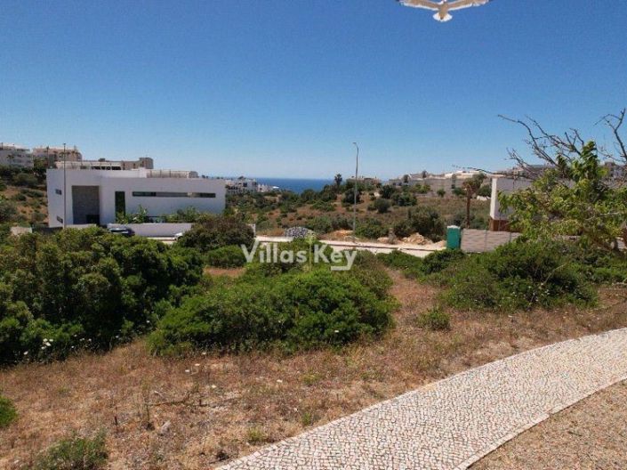 Image No.28-3 Bed House for sale